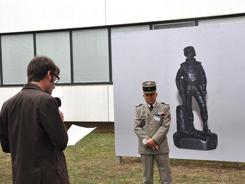 Présentation de la pièce "Les liens de l'émancipation" (2016), document, Place Le tigre et la papillon, Enap à Agen.